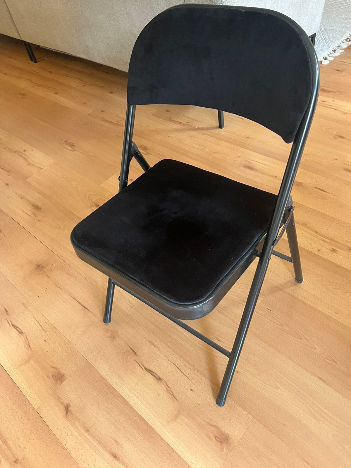 Inklapbare stoel, Huis en Inrichting, Ophalen, Gebruikt, Zwart
