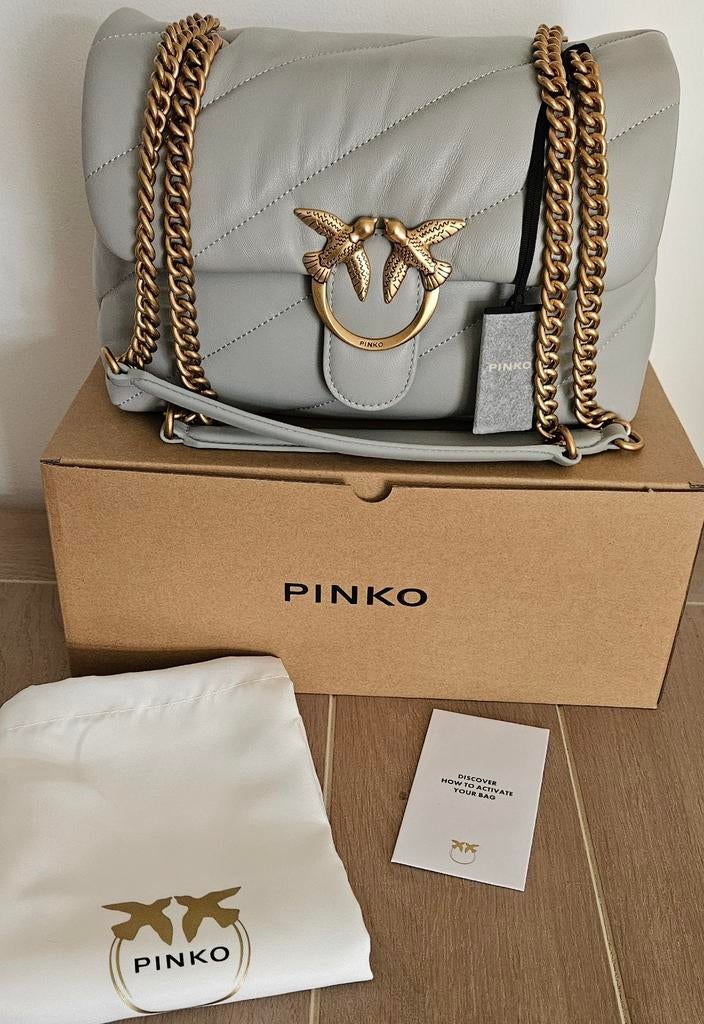 Splinternieuwe grijze Pinko love puff classic crossbody tas, Handtassen en Accessoires, Tassen | Damestassen, Nieuw, Schoudertasje