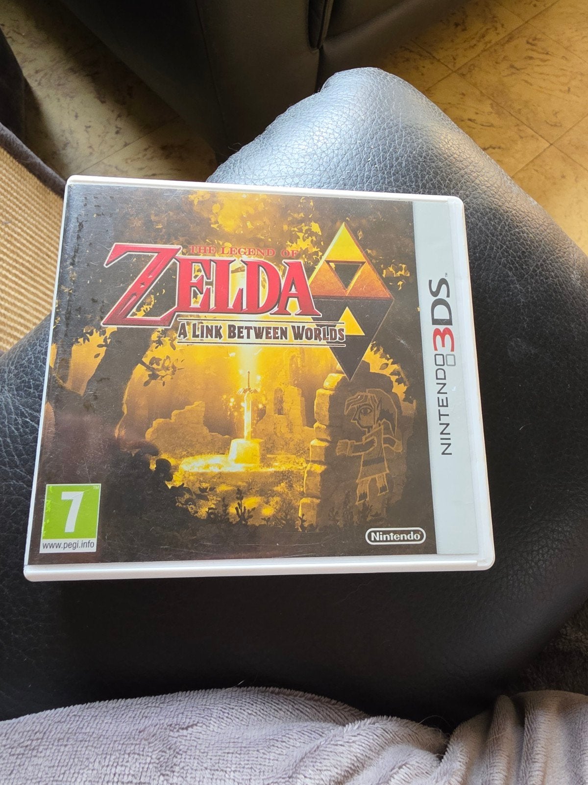 nintendo 3ds the legend of zelda a link between worlds, Consoles de jeu & Jeux vidéo, Enlèvement ou Envoi