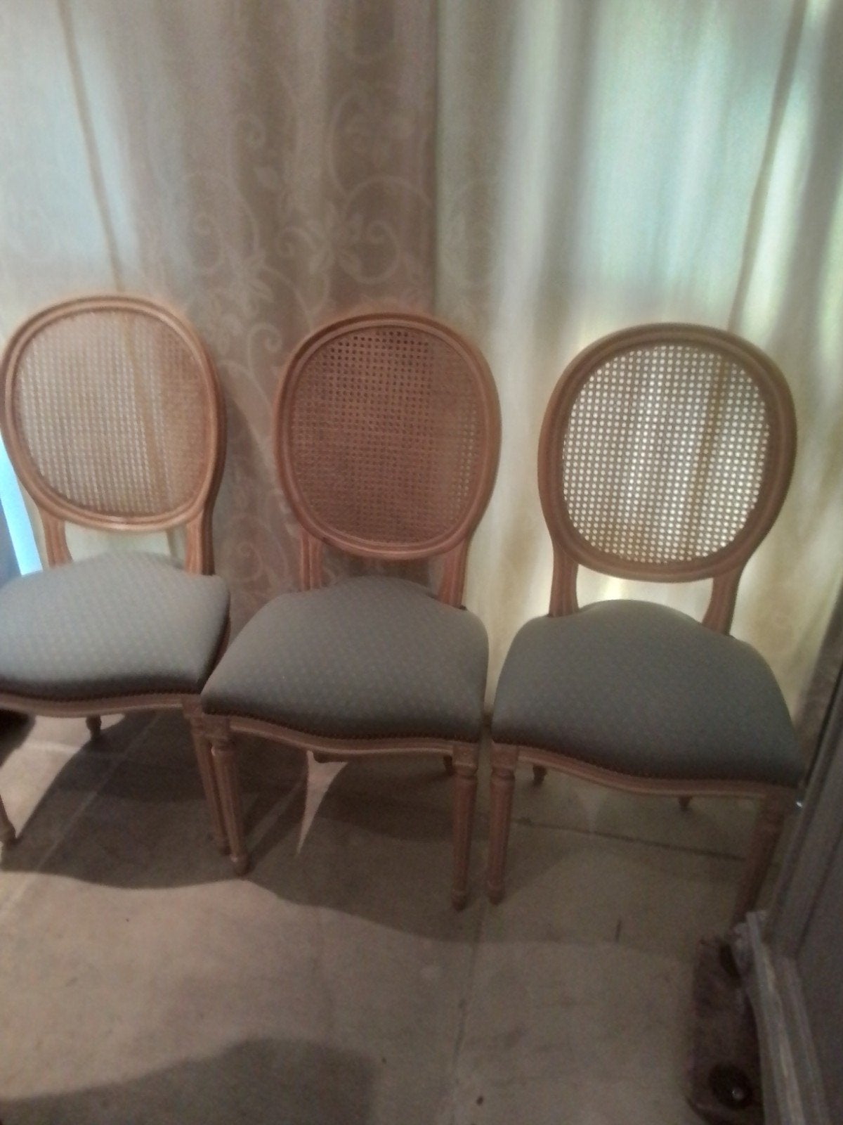 6 gelijke  stoelen in heel goede staat, Antiek en Kunst, Ophalen