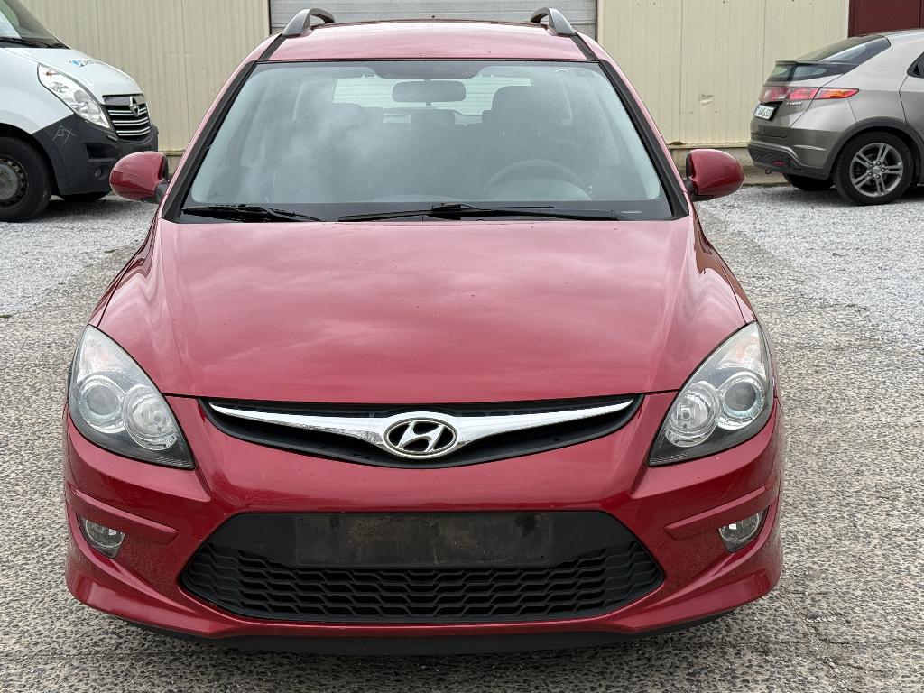Hyundai i30 1.6crdi Automaat uit 2012, Auto's, Stof, Zwart, 4 cilinders, Electronic Stability Program (ESP)