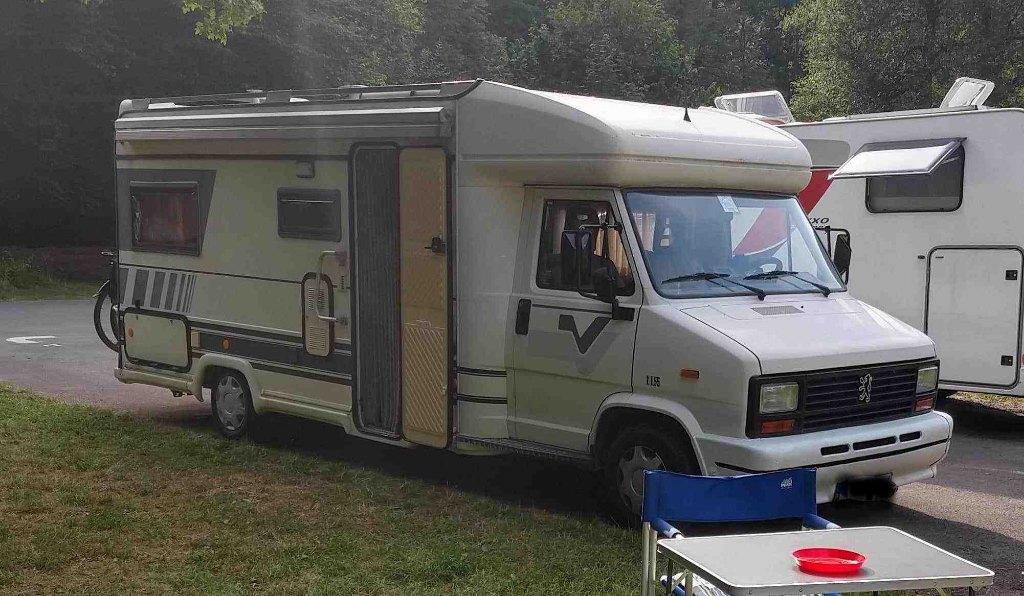 Burstner T610 / J5 Peugeot 2,5 d Camper (1991), Siège de train, Jusqu'à 4, 6 à 7 mètres, Caméra de recul