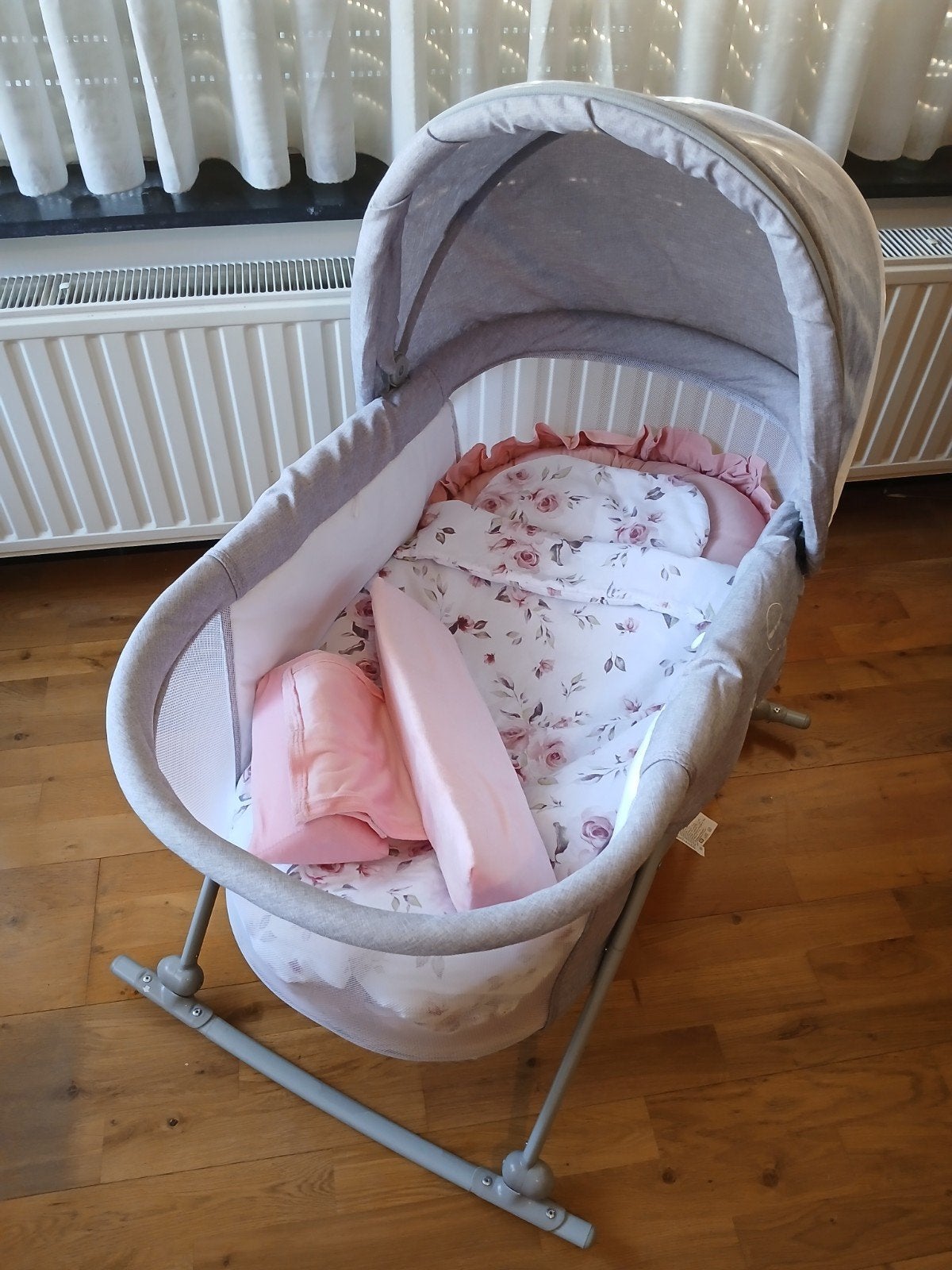 Baby wieg met toebehoren, Ophalen, Wieg