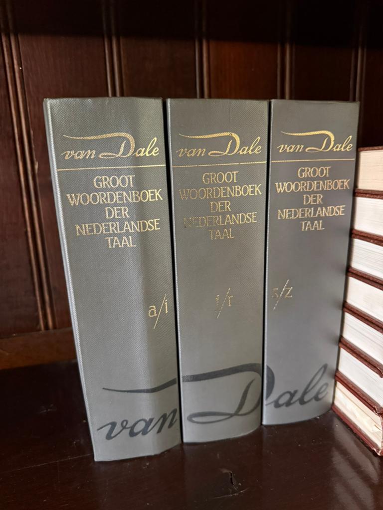 Van Dale Nederlands, Boeken, Ophalen, Gelezen, Van Dale, Nederlands