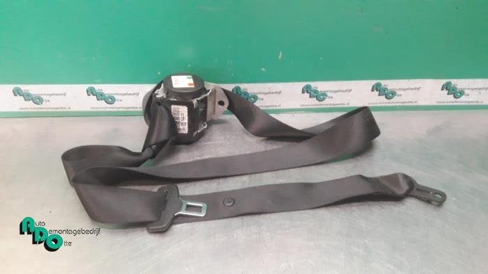 Ceinture de sécurité arrière gauche d'un BMW 1-Serie (1-S, -, 3 mois de garantie, Utilisé, -