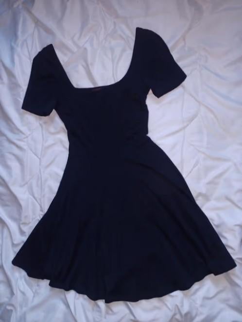 jennyfer, une robe d'été noire pour la fille 14 ans, Kinderen en Baby's, Kinderkleding | Maat 164, Ophalen of Verzenden, Meisje