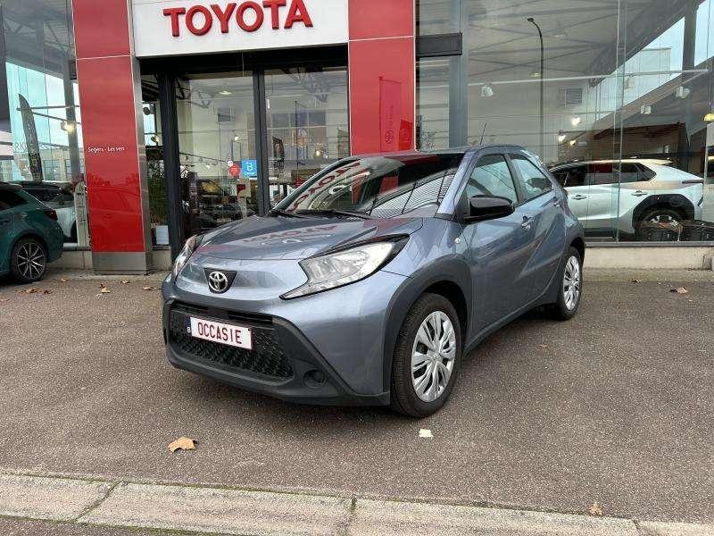 Toyota Aygo X play, Automaat, https://public.car-pass.be/vhr/f6f32f59-1890-493a-9653-2b574d4fdc64, 72 pk, Bedrijf