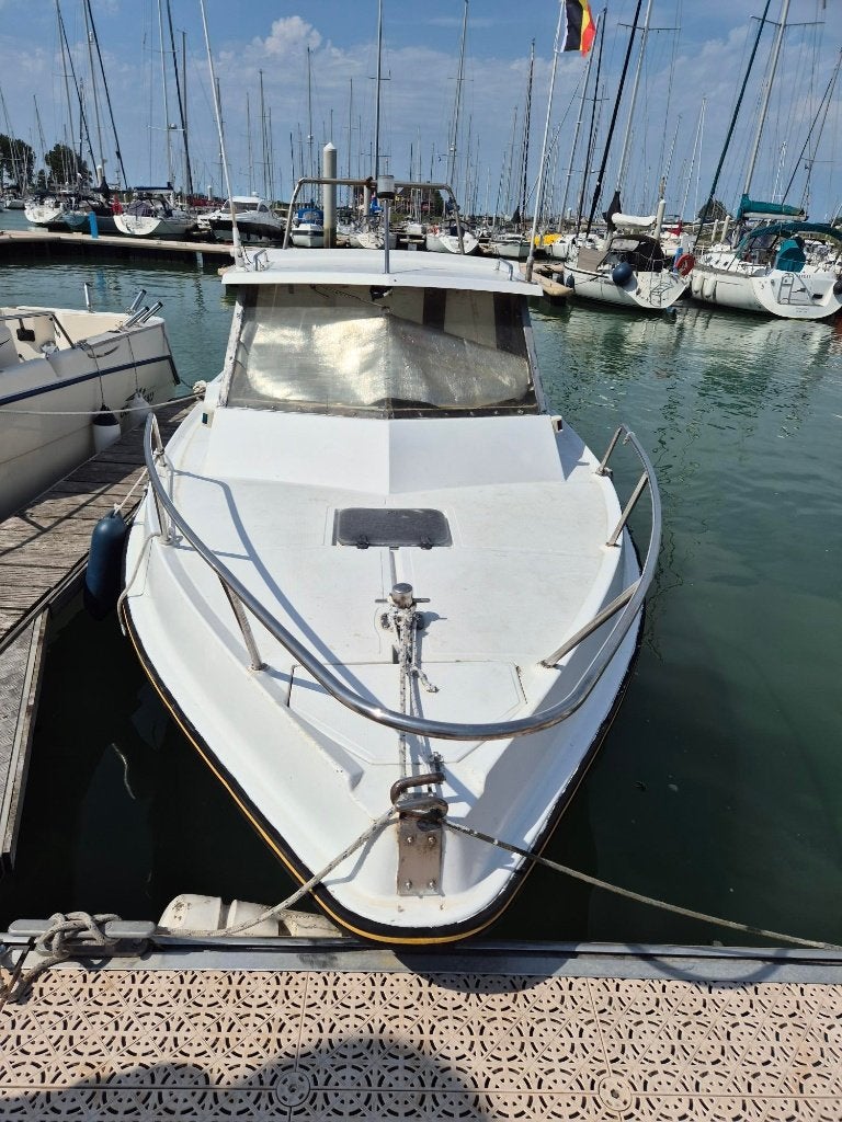 Bateau à moteur, Enlèvement, Utilisé