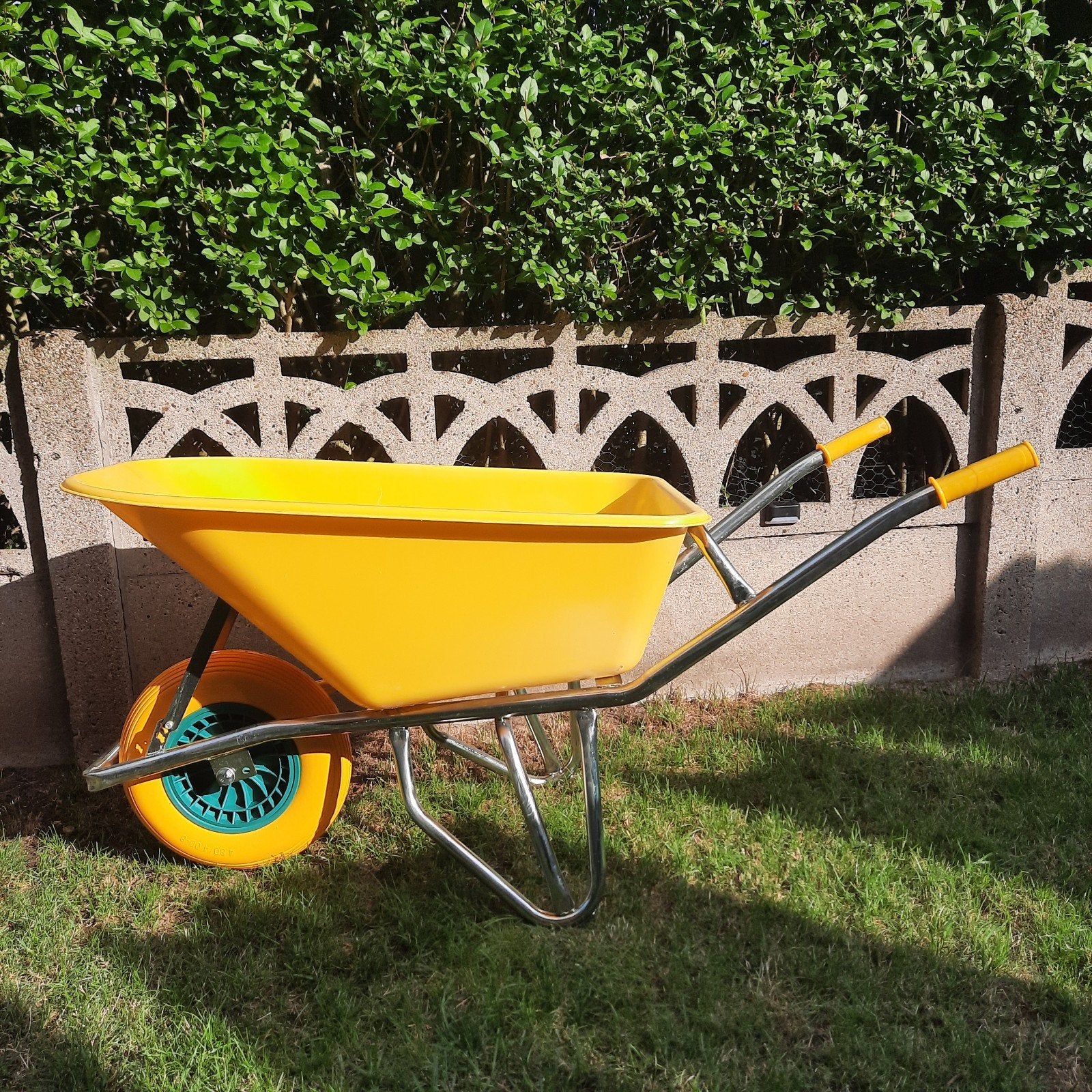 nieuw kruiwagen, antilek en antivluchtband., Tuin en Terras, Ophalen