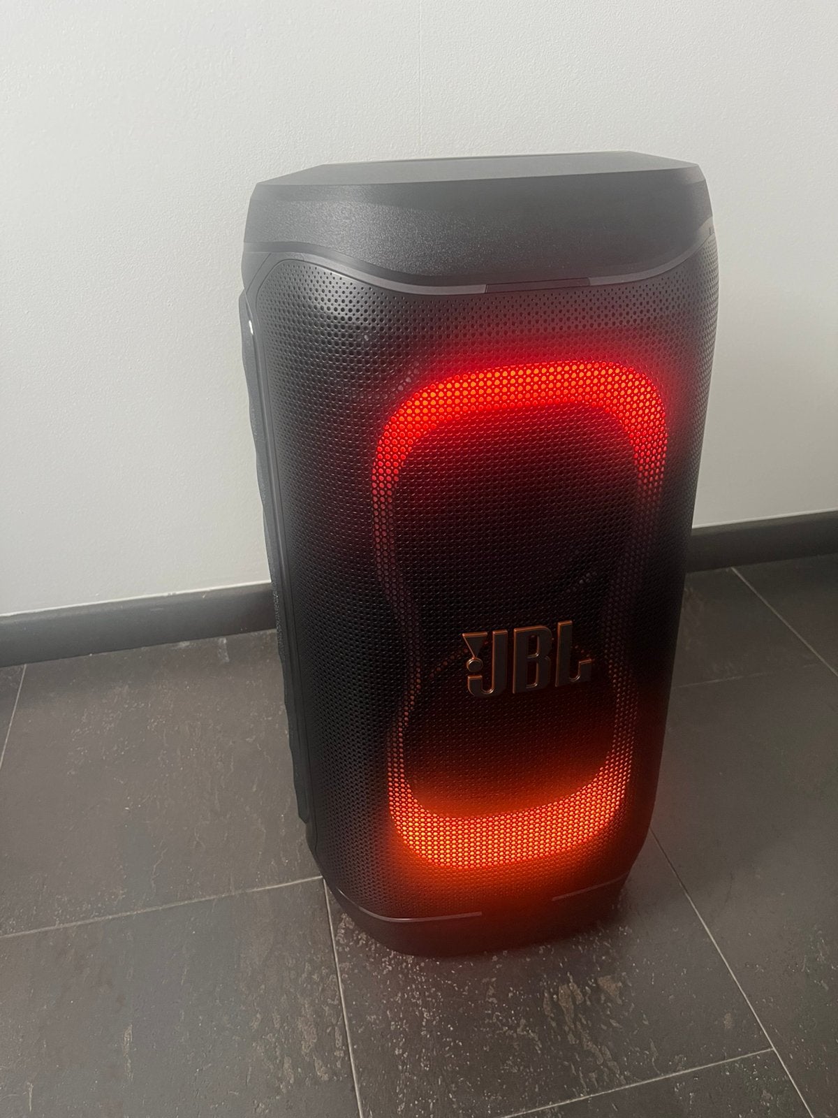 JBL PartyBox 130, in zo goed als nieuwe staat., Audio, Tv en Foto, Luidsprekerboxen, JBL, Party speaker, Basreflex, Zo goed als nieuw