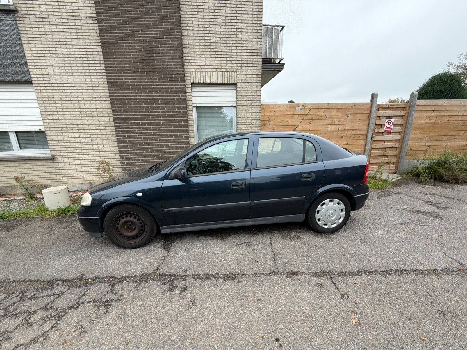 Opel Astra 1.4 Essence 2002 – 155 000 km – À réparer, Achat, 5 portes, Particulier, Euro 4