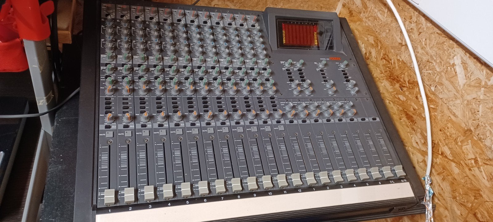 Fostex R8 sporen recorder + bijhorende menger Fostex 812, Ophalen