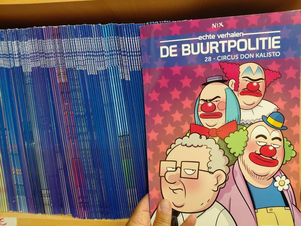 De buurtpolitie volledige reeks !! Nieuwe strips of per stuk