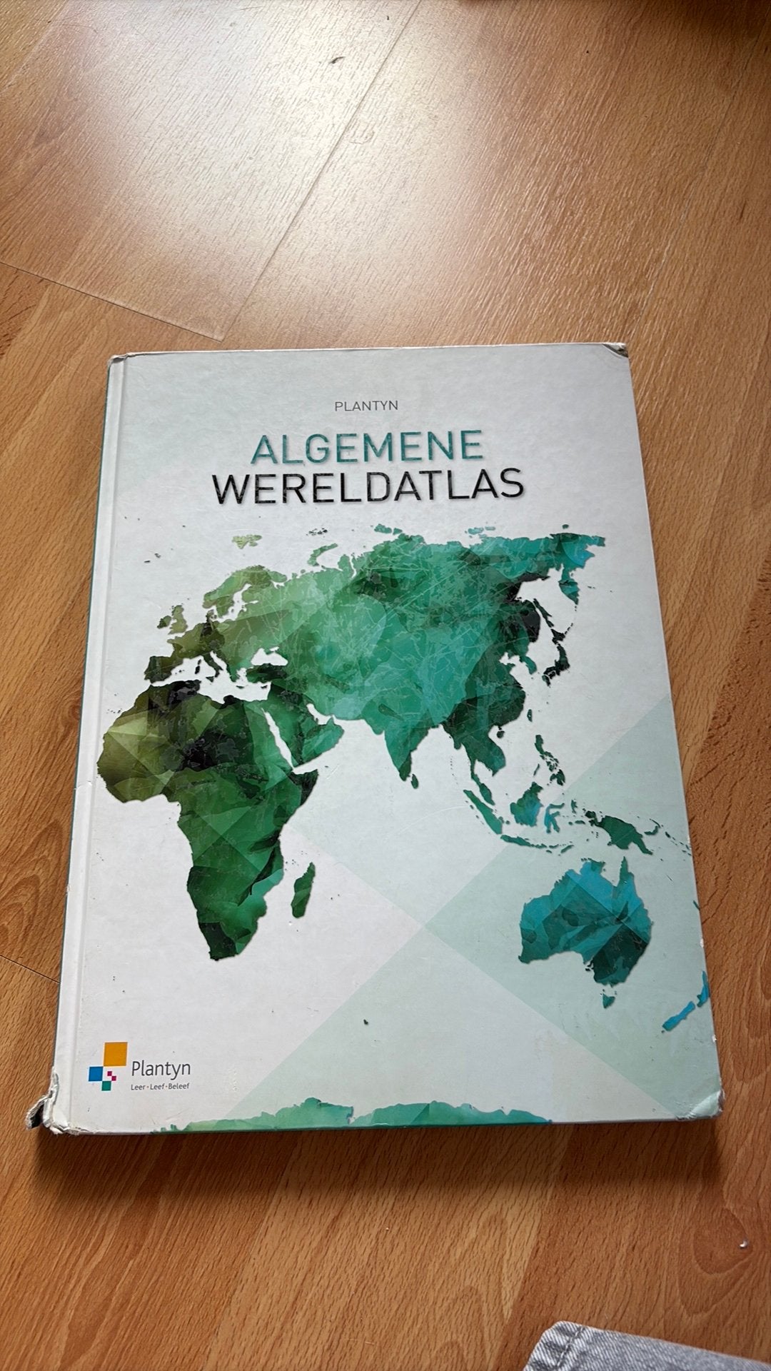Plantyn Algemene Wereldatlas editie 2012, Enlèvement, Dirk Vanderhallen Etienne Van Hecke