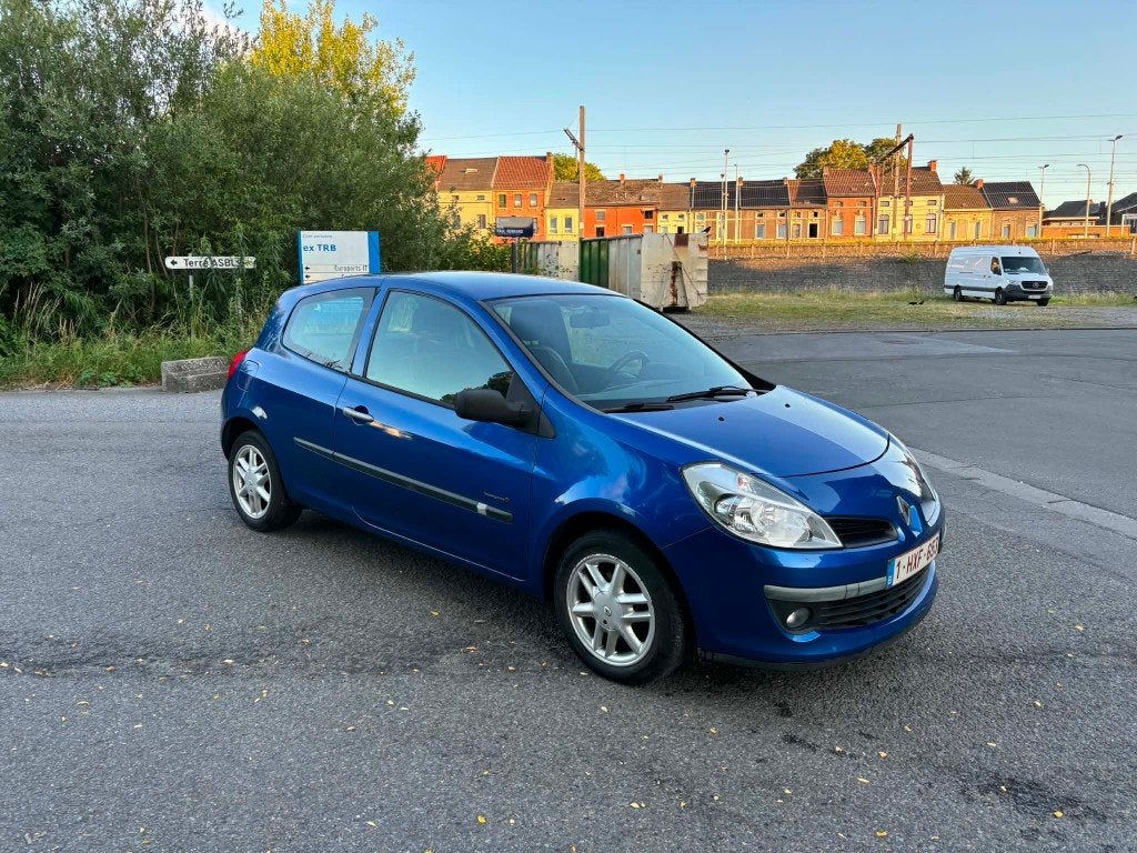 RENAULT CLIO 1.2 ESSENCE 2008 FEUILLET ROSE, Autos, Renault, Particulier, Clio, ABS, Airbags, Air conditionné, Ordinateur de bord