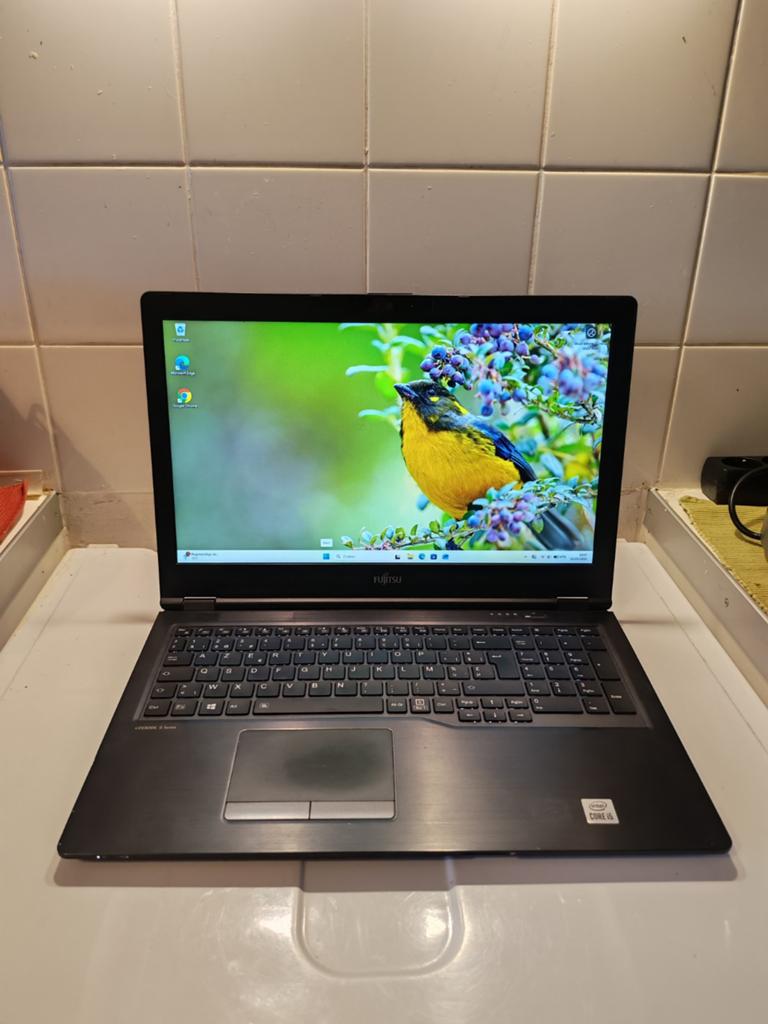 LECTEUR DE CARTE SIM FUJITSU LIFEBOOK U7510 -15,6 POUCES, Informatique & Logiciels, FUJITSU LIFEBOOK, Enlèvement ou Envoi, Utilisé