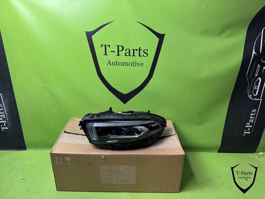 Feu arri re gauche Mercedes Classe A W177 A1779065500, Mercedes-Benz AG, Mercedes-Benz, Utilisé, Mercedesstrasse 120
70372  Stuttgart, DE