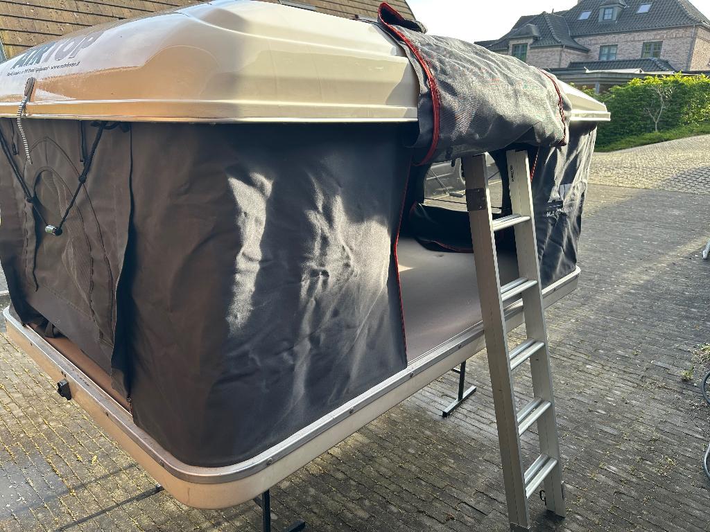 Tente de toit Maggiolina Airtop Medium (Autohome), Enlèvement, Utilisé, Jusqu'à 2