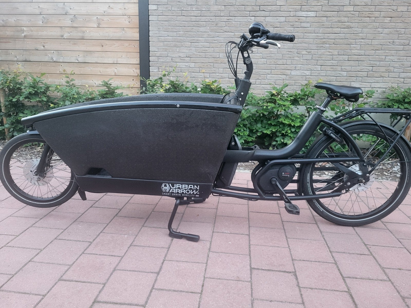 Elektrische bakfiets Urban Arrow, Ophalen