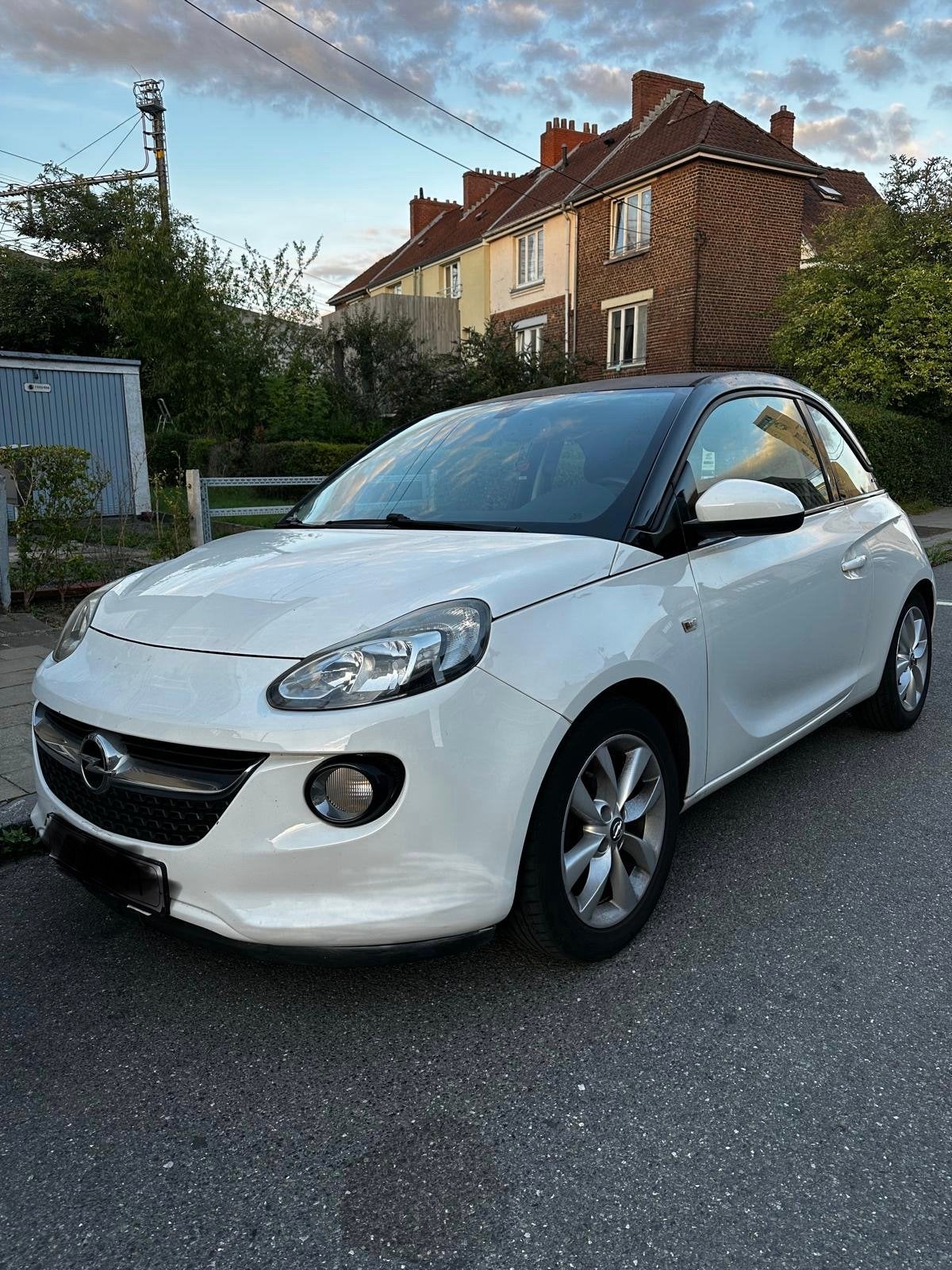 Opel Adam (prêt à être immatriculé), Boîte manuelle, Noir, Particulier, Blanc