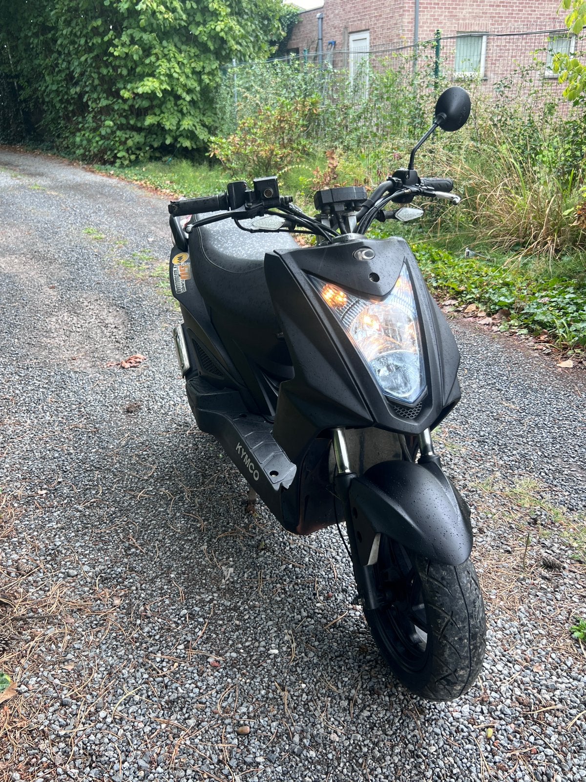 Kymco agility Naked 50 A klasse 2 takt 2017, Fietsen en Brommers, Ophalen, Tweetakt, Zo goed als nieuw, Agility
