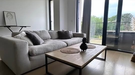 Canapé 4 places, Maison & Meubles, 100 à 125 cm, Banc droit, Comme neuf, Enlèvement