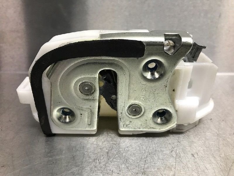 PORTIERSTANGEN RECHTS VOOR Mitsubishi ASX (01-2010/03-2023), Gebruikt, Mitsubishi
