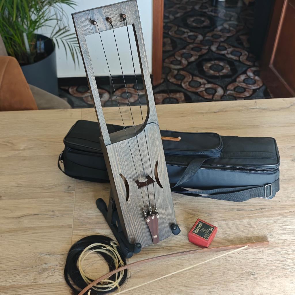 Tagelharpa Jouhikho Bowed Lyre, Musique & Instruments, Instruments à cordes frottées | Violons & Altos, Violon, Enlèvement ou Envoi