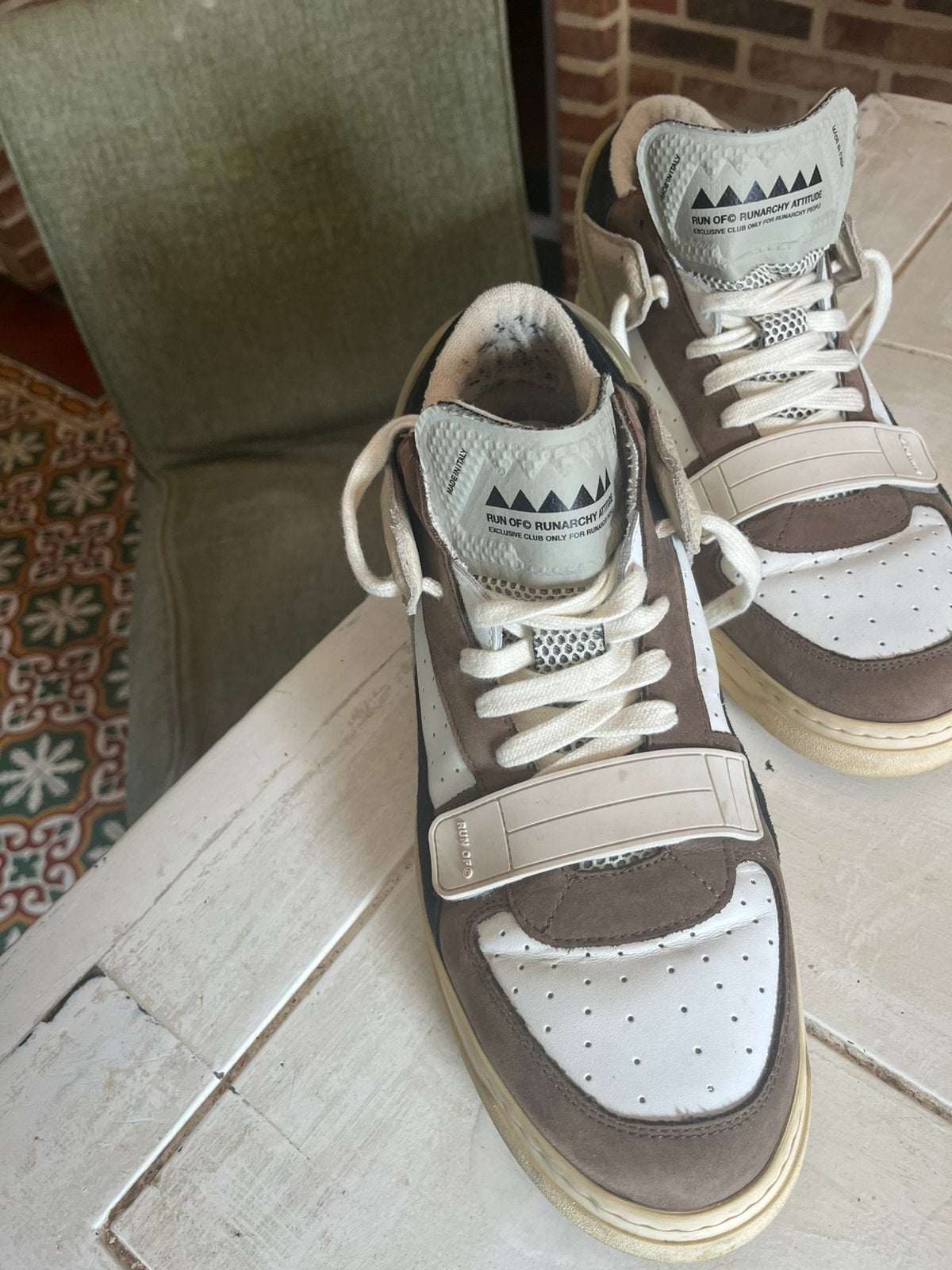 Run of sneakers maat 45. Dure sneakers!, Ophalen of Verzenden, Zo goed als nieuw, Sneakers