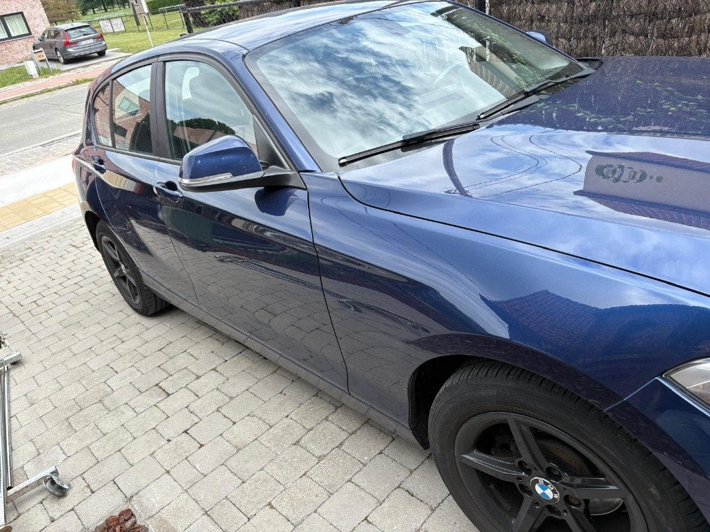 BMW 116D, Boîte manuelle, Entretenue par le concessionnaire, Noir, 5 portes