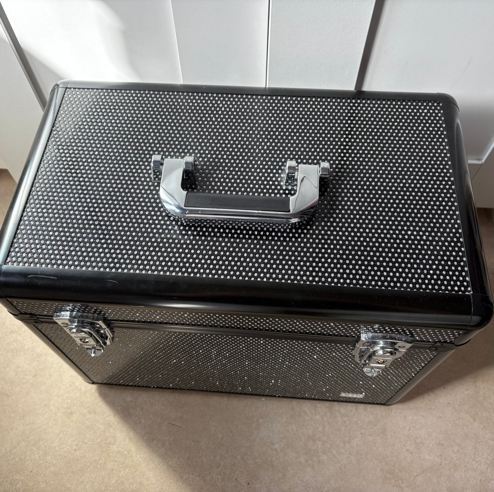 Beautycase, Bijoux, Sacs & Beauté, Boîtes de maquillage & Beauty case, Avec serrure, Comme neuf, Enlèvement, Rigide