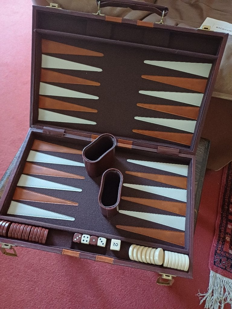 jeu backgammon, Hobby & Loisirs créatifs, Jeux de société | Jeux de plateau, 1 ou 2 joueurs, Enlèvement, Comme neuf, Jeu de voyage