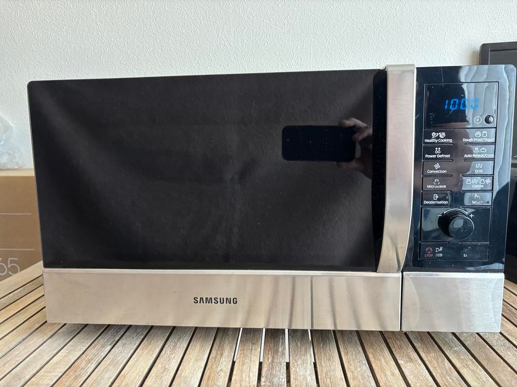 Combi-oven van Samsung, Elektronische apparatuur, Microgolfovens, Ophalen, Crisp, Gebruikt, Tussenbouw