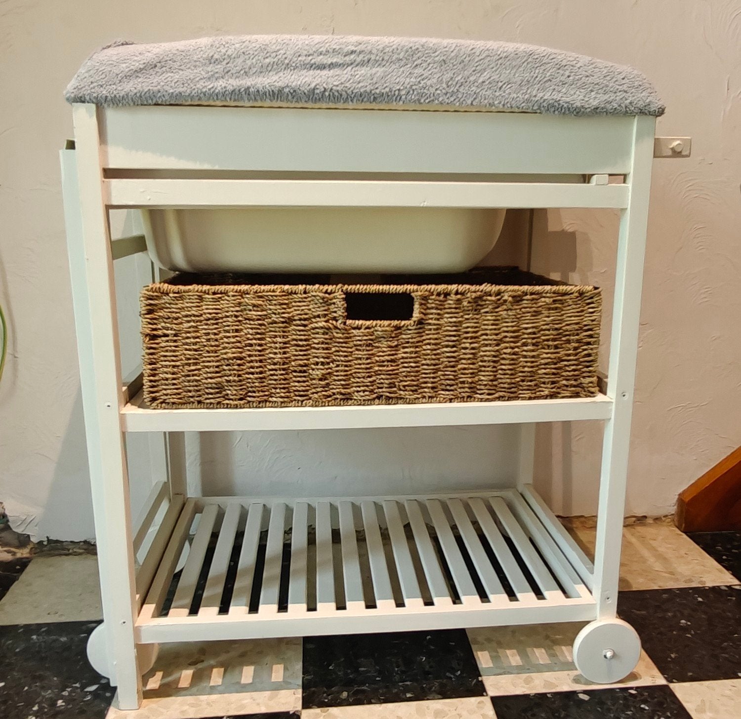 Verzorgtafel (Moet nu weg), Kinderen en Baby's, Ophalen, Badje
