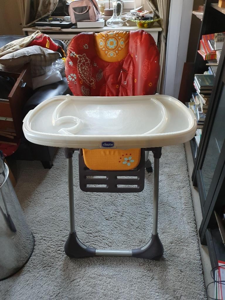 Kinderstoel Chicco, Kinderen en Baby's, Kinderstoelen, Ophalen, Zo goed als nieuw, Meegroeistoel, Aanschuifbaar