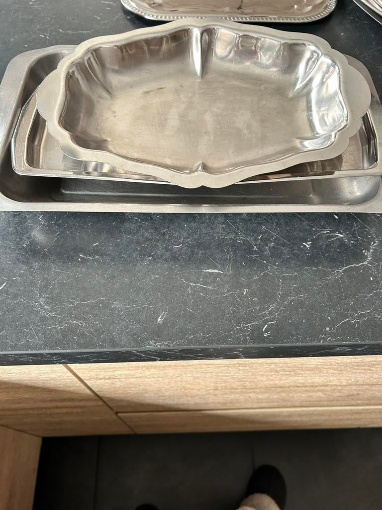 Verschillende soorten innox schalen, Ophalen, Zo goed als nieuw