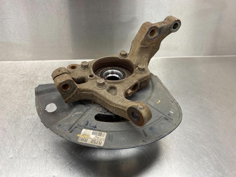 MOYEU DE ROUE AVANT Hyundai i40 CW (VFC) (01-2011/05-2019), Dhr. M. Roggen, Stadsweg 37 37
9917 PV  WIRDUM GR., NL, Hyundai, Utilisé