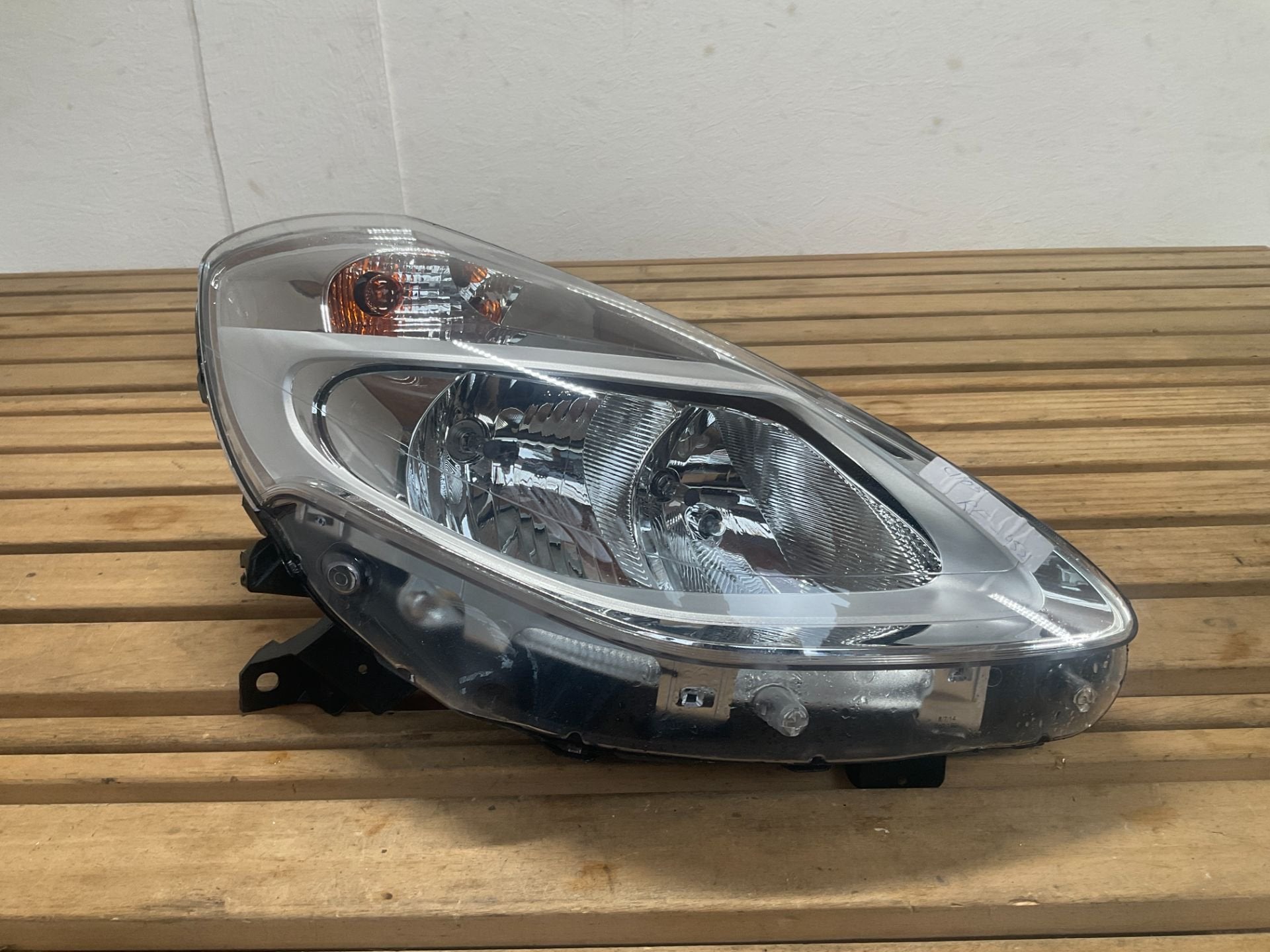 Koplamp Renault Clio IV 2016 2019 (RH) 260104392R b7-4521, Auto-onderdelen, Renault Group, Gebruikt, Contact.group@renault.com
