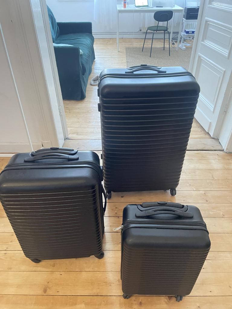 3 zwarte harde koffers van Primark, Handtassen en Accessoires, Ophalen, Gebruikt, Hard kunststof, 70 cm of meer