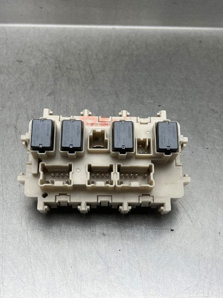 BOITIER FUSIBLES Nissan Qashqai (J11) (01-2013/-), Utilisé, Nissan
