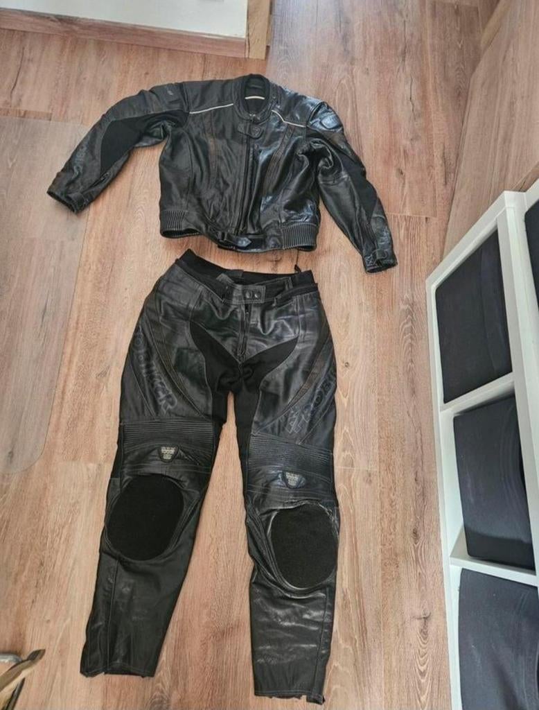 Combinaison femme probiker, Enlèvement, Combinaison