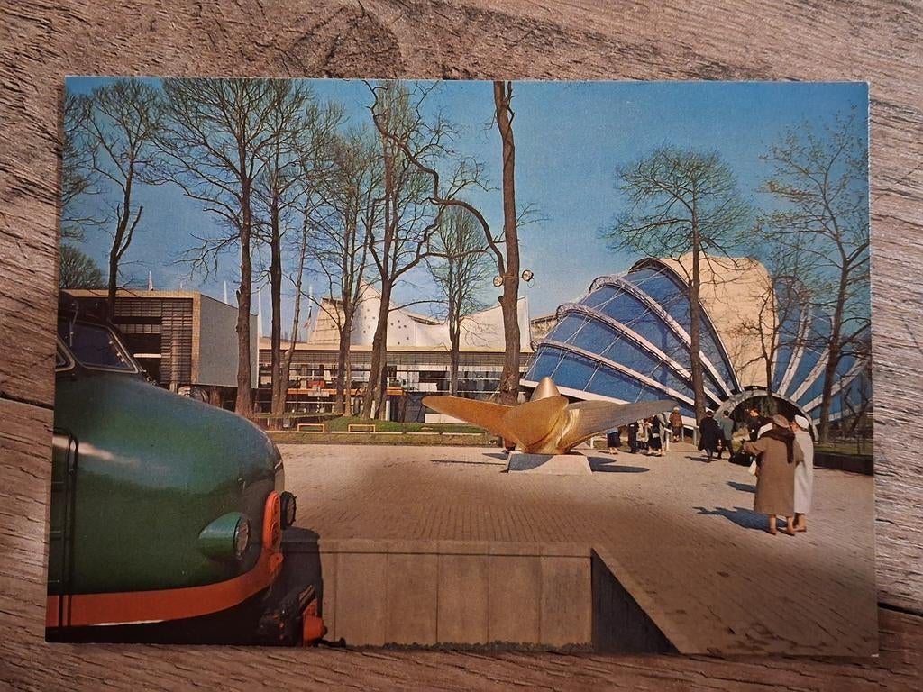 Expo 58 : Pavillon néerlandais, Envoi
