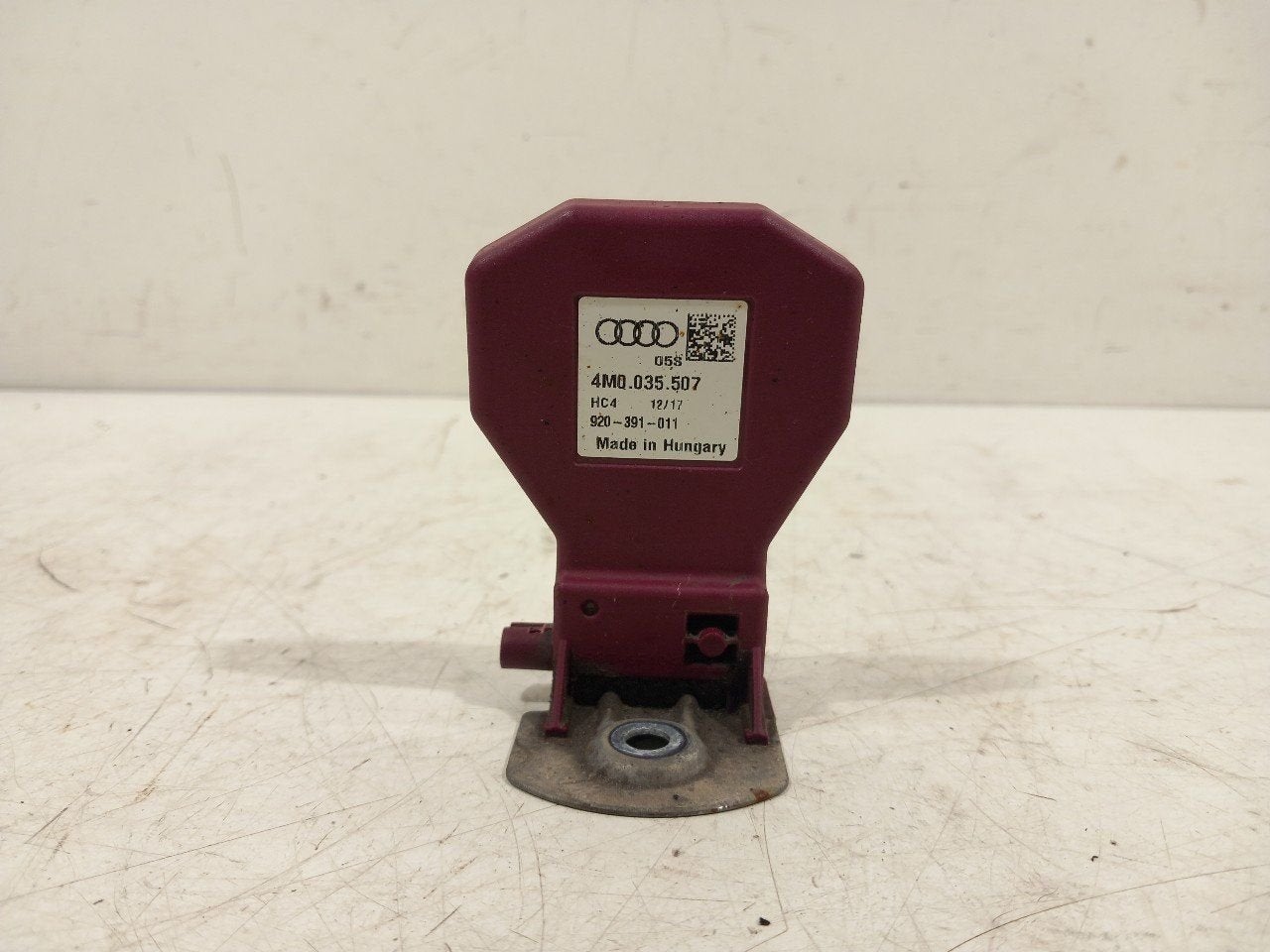 Antenne versterker Audi SQ5, Ophalen of Verzenden, Van der Ven Autorecycling B.V., Onderdelen@venauto.nl, Ettenseweg 76, 4706 PB Roosendaal, The Netherlands