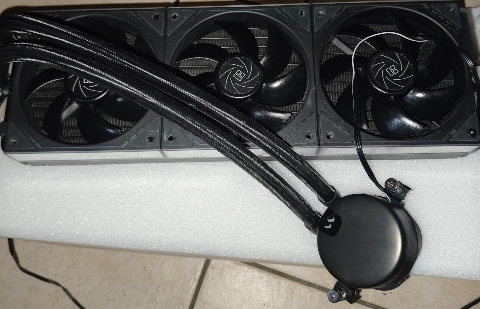 Watercooling AIO Thermalright Aqua Elite 360 ARGB  AMD, Enlèvement ou Envoi, Utilisé, Refroidisseur ordinateur à eau