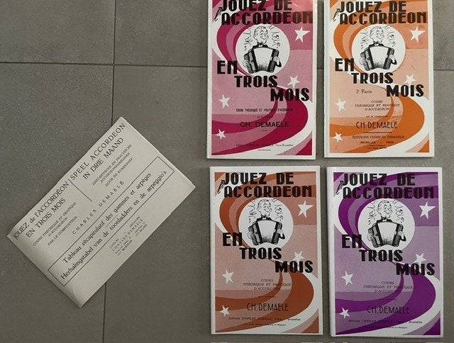 Jouer de l’accordéon en 3 mois: méthode par Charles Demaele, Enlèvement ou Envoi, Accordéon