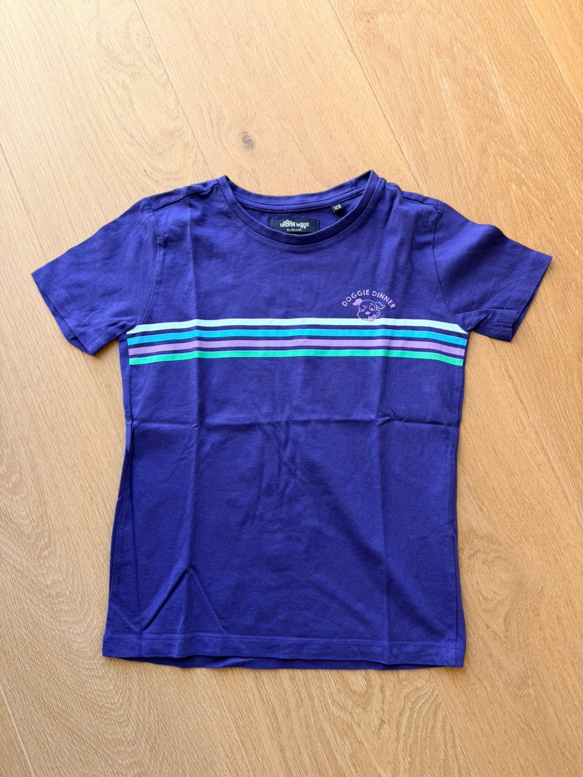 T-shirt maat 128 van Urban Wave in nieuwstaat, Ophalen, Zo goed als nieuw, Jongen of Meisje, Shirt of Longsleeve