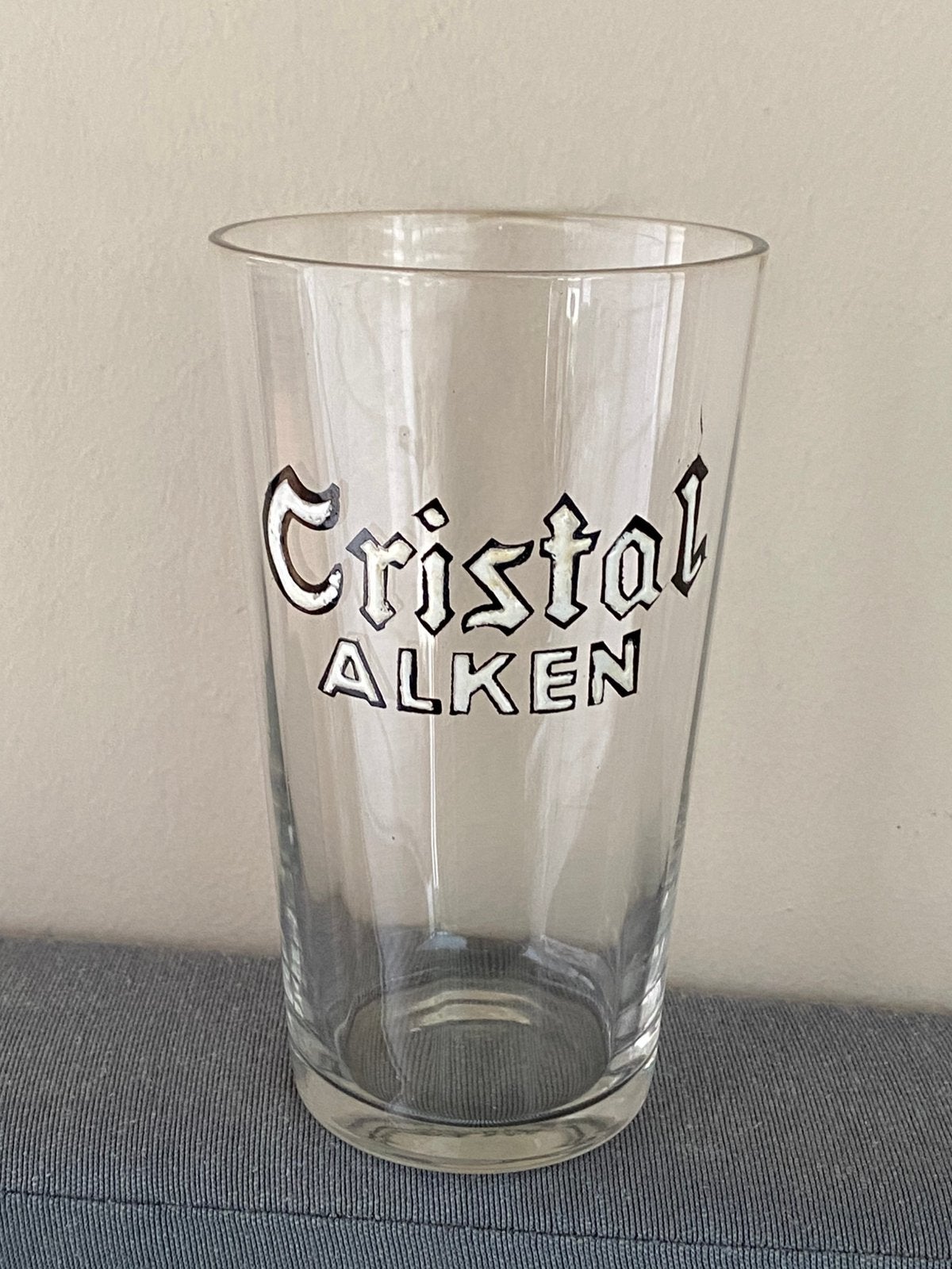 Emaille glas in facetten geslepen CRISTAL ALKEN brouwerij, Enlèvement ou Envoi, Comme neuf, Verre ou Verres