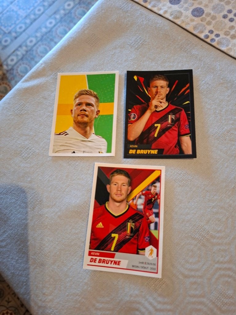 Panini / 3 Stickers / Kevin De Bruyne / Rode Duivels, Enlèvement ou Envoi, Comme neuf, Affiche, Image ou Autocollant