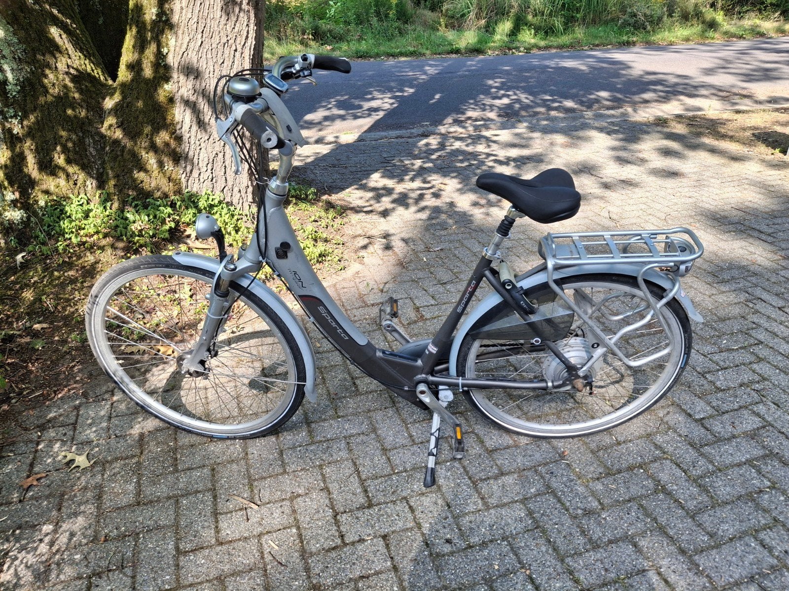 2 goed onderhouden elektriche fietsen sparta, Fietsen en Brommers, Elektrische fietsen, Gebruikt, Sparta, 50 km per accu of meer