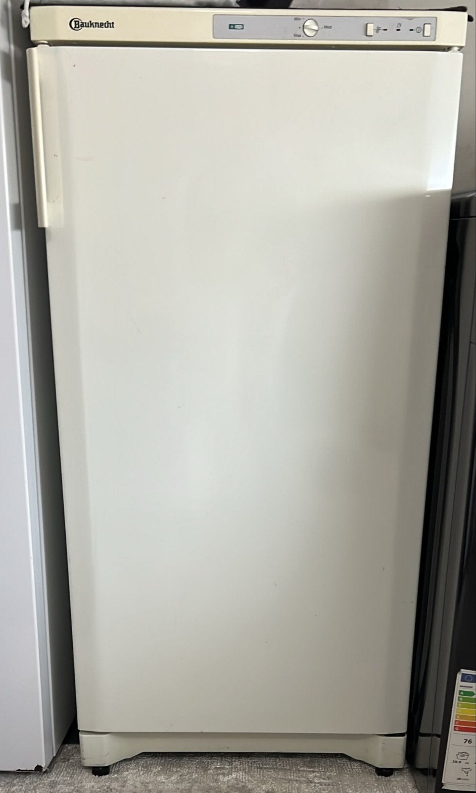 Bauknecht Diepvries voor 100€, Elektronische apparatuur, Vriezers en Diepvrieskisten, Gebruikt, 140 tot 160 cm, Ophalen, Vrieskast